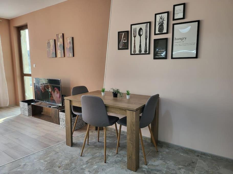 Stylish Apartment Near City Center Plowdiw Exterior foto